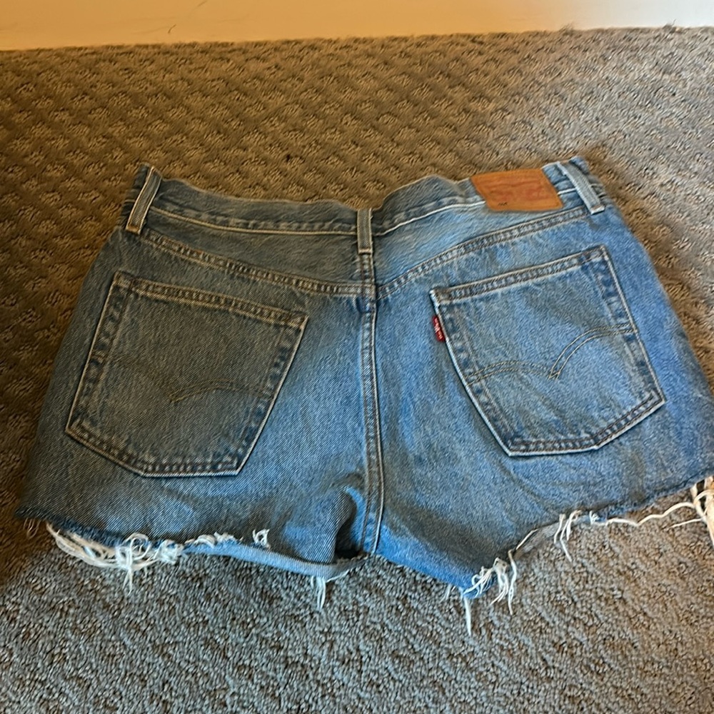 Levi’s denim shorts w/ studs